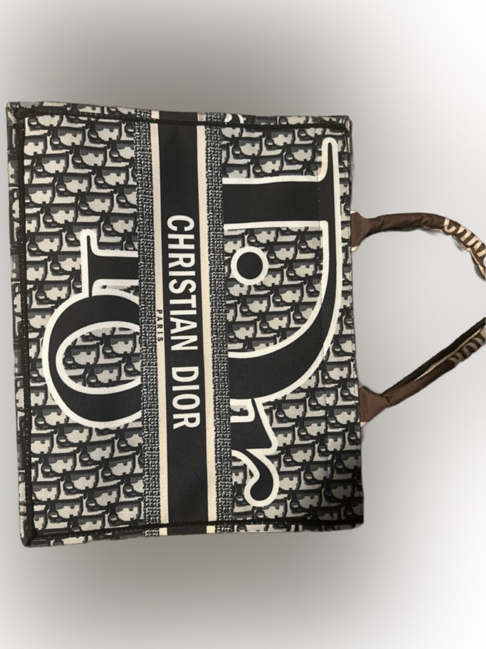 Dior Black and White Tote with Signature Logo Print - Picture 2 of 12